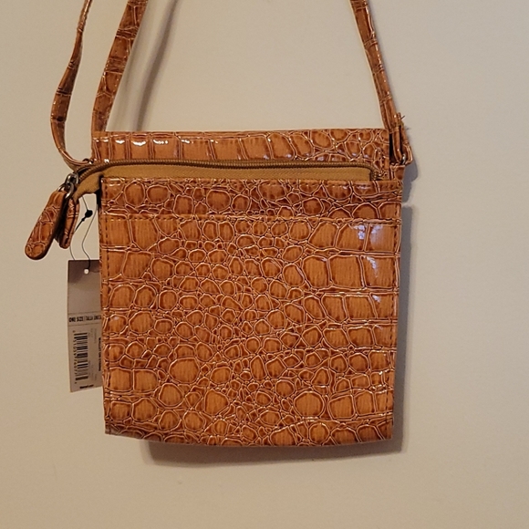 George "Wallet on String" - Picture 3 of 6